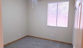 948 Lloyd George Dr, Henderson, NV 89052