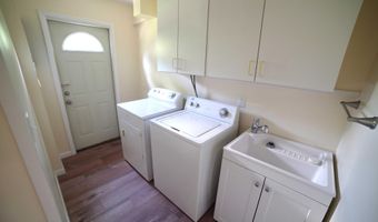 1052 N Maple Rd, Ann Arbor, MI 48103