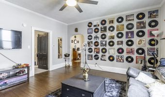 334 W 9th St, Auburn, IN 46706