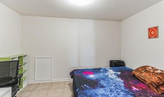 41673 MCMONAGLE Sq, Aldie, VA 20105