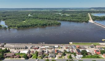 106 S 2nd St, Alma, WI 54610