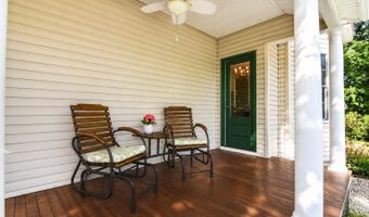 138 Church St, Belford, NJ 07718