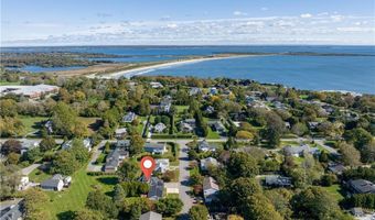 4 James St, Middletown, RI 02842