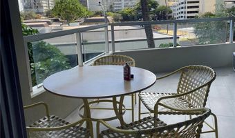 2600 Pualani Way 304, Honolulu, HI 96815