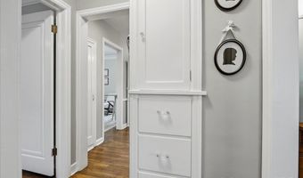 212 W 4TH Ave, Cheyenne, WY 82001