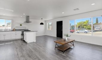 611 San Juhn St, Spring Valley, CA 91977