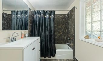 10880 Hess Dr, La Mesa, CA 91941
