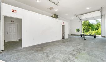 127 Isinglass Cir, Barrington, NH 03825