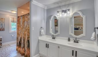 7 PIERSON Dr, Hockessin, DE 19707