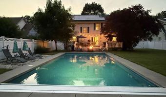 29 Grey Meadow Dr, Burlington, VT 05408