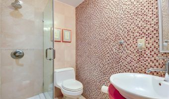 3131 NE 188th St 1-808, Aventura, FL 33180