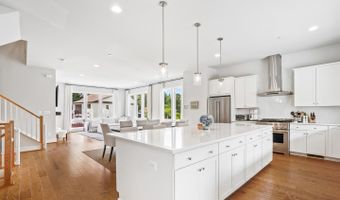 9775 SANVITALIA St, Bethesda, MD 20817