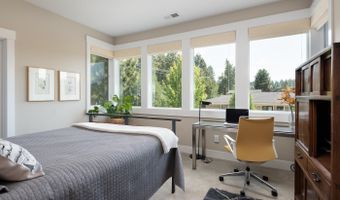 2100 NW Newport Hills Dr, Bend, OR 97703
