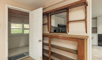 5203 Howardsville Rd, Apison, TN 37302