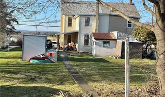 122 W Front St, Alburtis, PA 18011