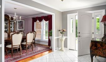 121 Fescue Dr, Advance, NC 27006