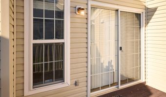 7701 HAYNES POINT Way 1909, Alexandria, VA 22315