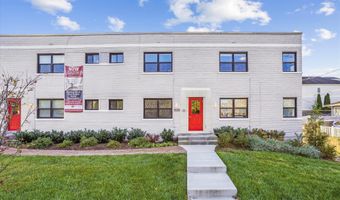 2502 LANGSTON Blvd 3, Arlington, VA 22201