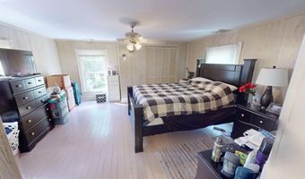 24287 FRONT St, Accomac, VA 23301