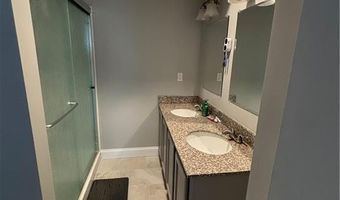 9 Gray Coach Ln 913, Cranston, RI 02921