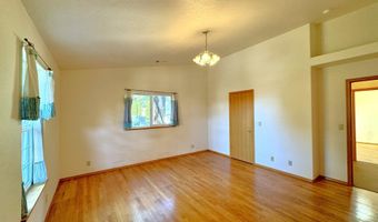 860 JODEE Ln, Brookings, OR 97415