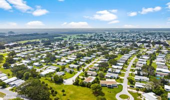 727 Periwinkle Cir, Barefoot Bay, FL 32976