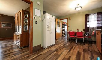 631 E 2nd St, Bridgewater, SD 57319