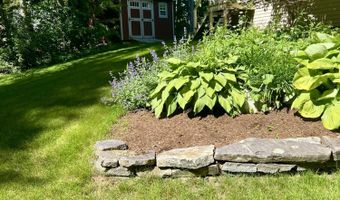 43 Darling Parke Dr, Bangor, ME 04401