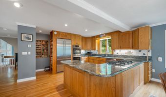 32 Merrill Rd, Campton, NH 03223