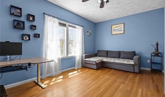 386 Tourtellot Hill Rd, Glocester, RI 02814