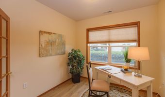 967 Golden Aspen Pl, Ashland, OR 97520