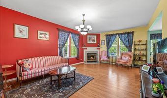 4041 Whitehall Ln, Algonquin, IL 60102