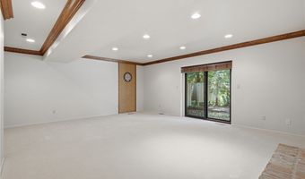 483 Concord Downs Ln, Aurora, OH 44202