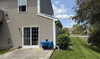35 Governor Cir, Albany, NY 12208