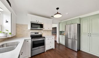 200 S Crane St, Alvord, TX 76225