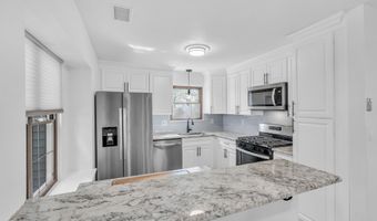86 Bradford Ct, Aberdeen, NJ 07747