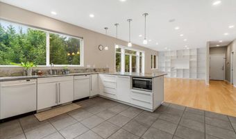 1346 Diamond Dr, Arcata, CA 95521