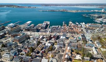 35 Pelham St A, Newport, RI 02840