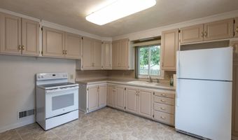 2114 N RICHMOND St, Appleton, WI 54911