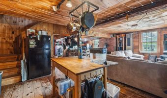 37 High St, Bradford, NH 03221