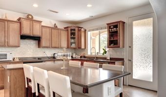 1120 N CROSSCREEK Dr, Chandler, AZ 85225