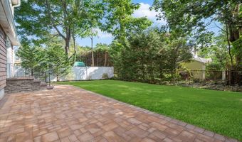 94 Carman Pl, Amityville, NY 11701