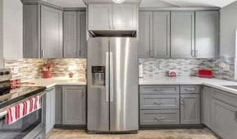7700 Parkway Dr 17, La Mesa, CA 91942