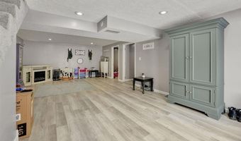 2205 Elmcrest Dr, Bardstown, KY 40004