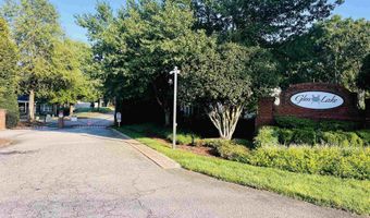 544 Shoreline Blvd, Boiling Springs, SC 29316