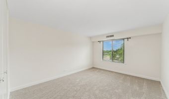 1605 E Central Rd 411B, Arlington Heights, IL 60005