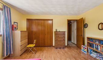 1601 S IRMA St, Appleton, WI 54915