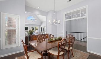 6430 Spinnaker Ln, Alpharetta, GA 30005