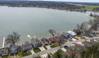 3795 W Sycamore Beach Rd, Angola, IN 46703