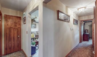 1195 New Milford Rd, Atwater, OH 44201